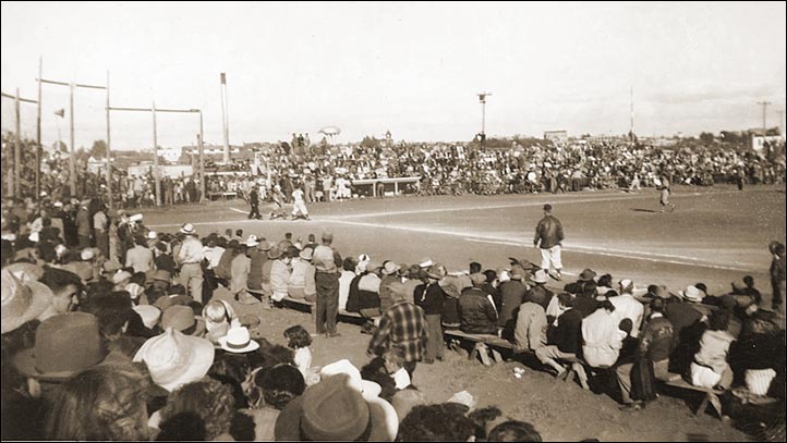 North Battleford crowd