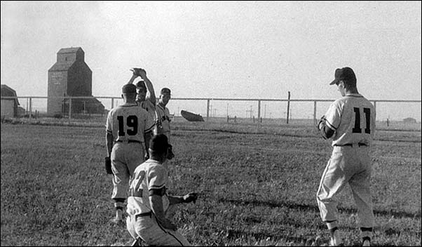 Baseball in Granum