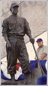 Statue Pete Beiden