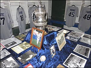 Reunion display