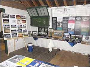 Reunion display